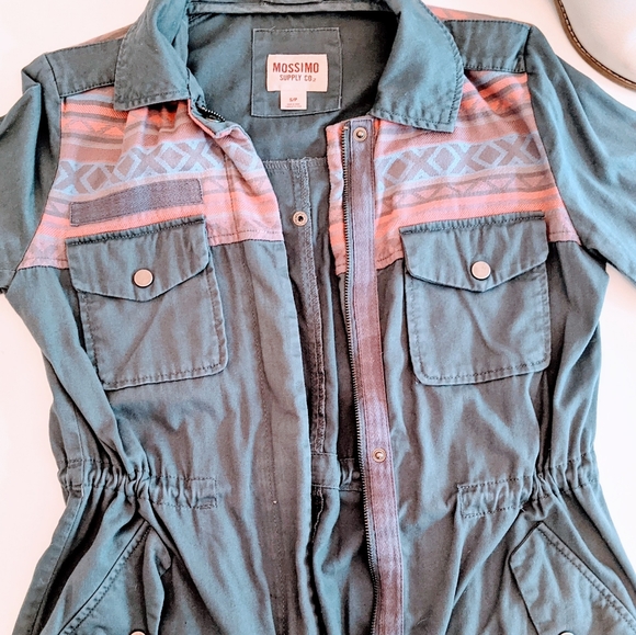 Light Weight Blue Gray Jacket w Coral Aztec Print - Picture 9 of 10